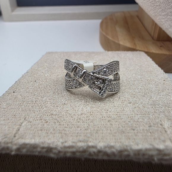 Elegant Silver Buckle Ring (402) - Picture 3 of 3